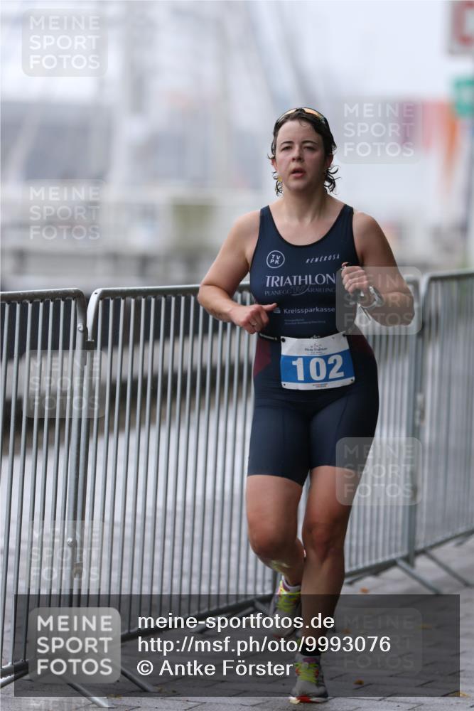 16.08.2026 - KN Förde Triathlon 2026 Antke Förster http://msf.ph/oto/9993076 16.08.2026 09:55:38 Laufen  meine-sportfotos.de