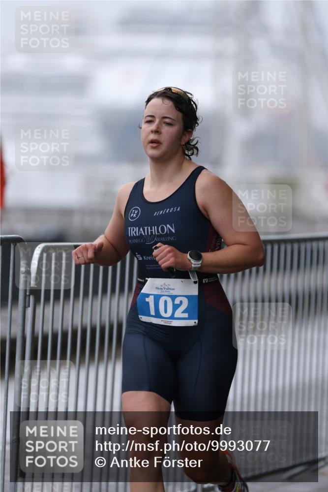 16.08.2026 - KN Förde Triathlon 2026 Antke Förster http://msf.ph/oto/9993077 16.08.2026 09:55:39 Laufen  meine-sportfotos.de