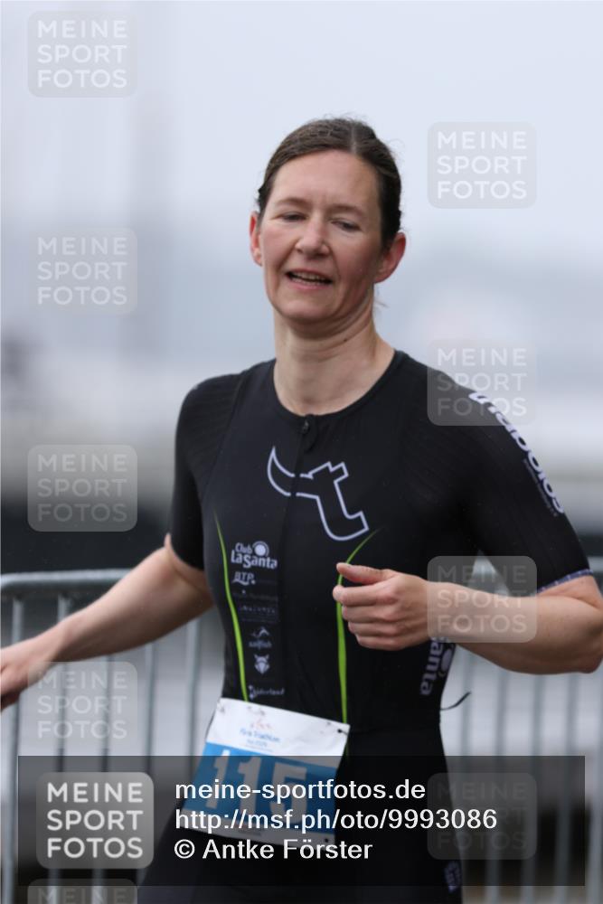 16.08.2026 - KN Förde Triathlon 2026 Antke Förster http://msf.ph/oto/9993086 16.08.2026 09:57:42 Laufen  meine-sportfotos.de