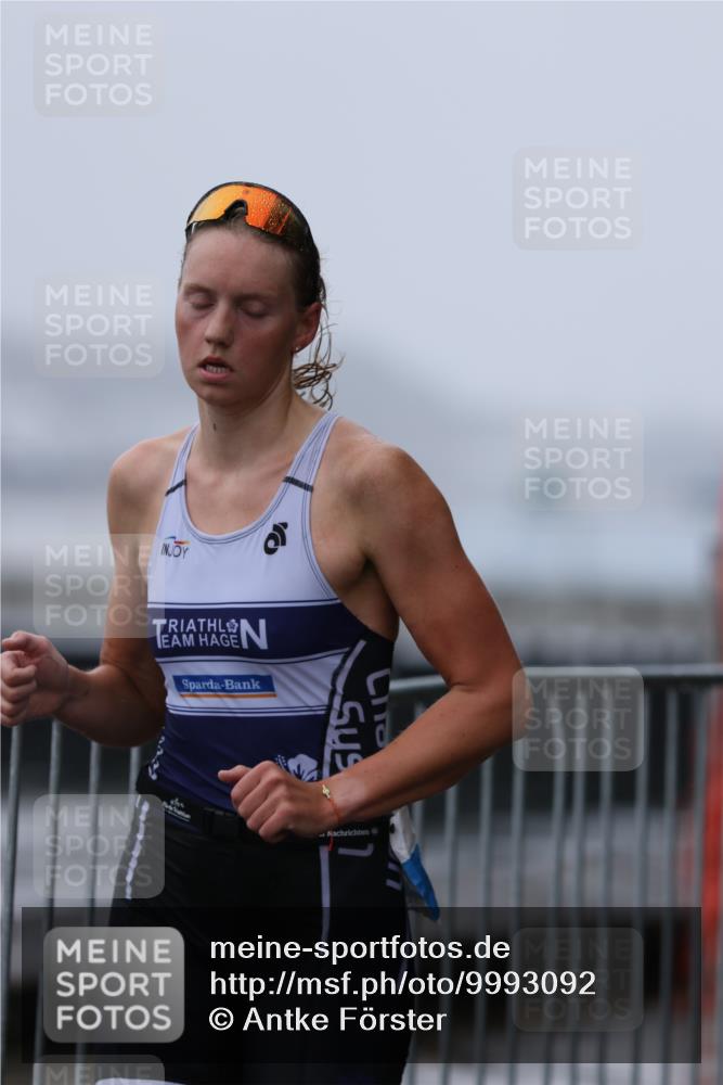 16.08.2026 - KN Förde Triathlon 2026 Antke Förster http://msf.ph/oto/9993092 16.08.2026 09:57:58 Laufen  meine-sportfotos.de