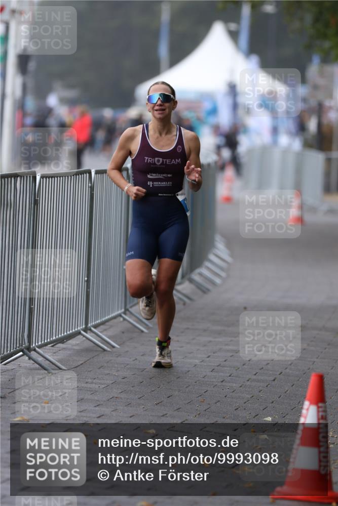 16.08.2026 - KN Förde Triathlon 2026 Antke Förster http://msf.ph/oto/9993098 16.08.2026 09:58:50 Laufen  meine-sportfotos.de