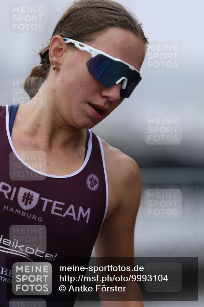 16.08.2026 - KN Förde Triathlon 2026 Antke Förster http://msf.ph/oto/9993104 16.08.2026 09:58:54 Laufen  meine-sportfotos.de