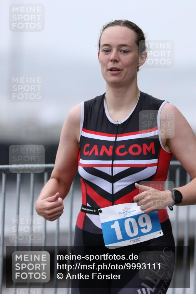 16.08.2026 - KN Förde Triathlon 2026 Antke Förster http://msf.ph/oto/9993111 16.08.2026 10:01:33 Laufen  meine-sportfotos.de