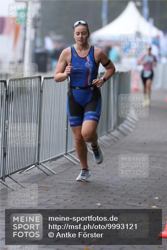 16.08.2026 - KN Förde Triathlon 2026 Antke Förster http://msf.ph/oto/9993121 16.08.2026 10:02:30 Laufen  meine-sportfotos.de
