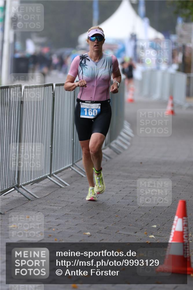 16.08.2026 - KN Förde Triathlon 2026 Antke Förster http://msf.ph/oto/9993129 16.08.2026 10:02:41 Laufen  meine-sportfotos.de
