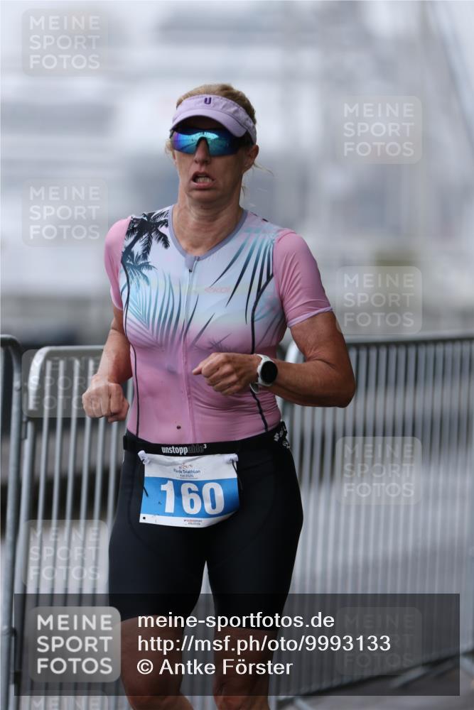 16.08.2026 - KN Förde Triathlon 2026 Antke Förster http://msf.ph/oto/9993133 16.08.2026 10:02:44 Laufen  meine-sportfotos.de