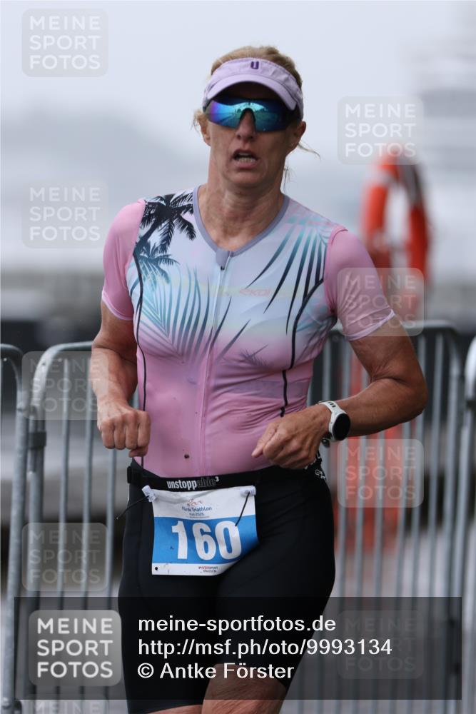 16.08.2026 - KN Förde Triathlon 2026 Antke Förster http://msf.ph/oto/9993134 16.08.2026 10:02:45 Laufen  meine-sportfotos.de