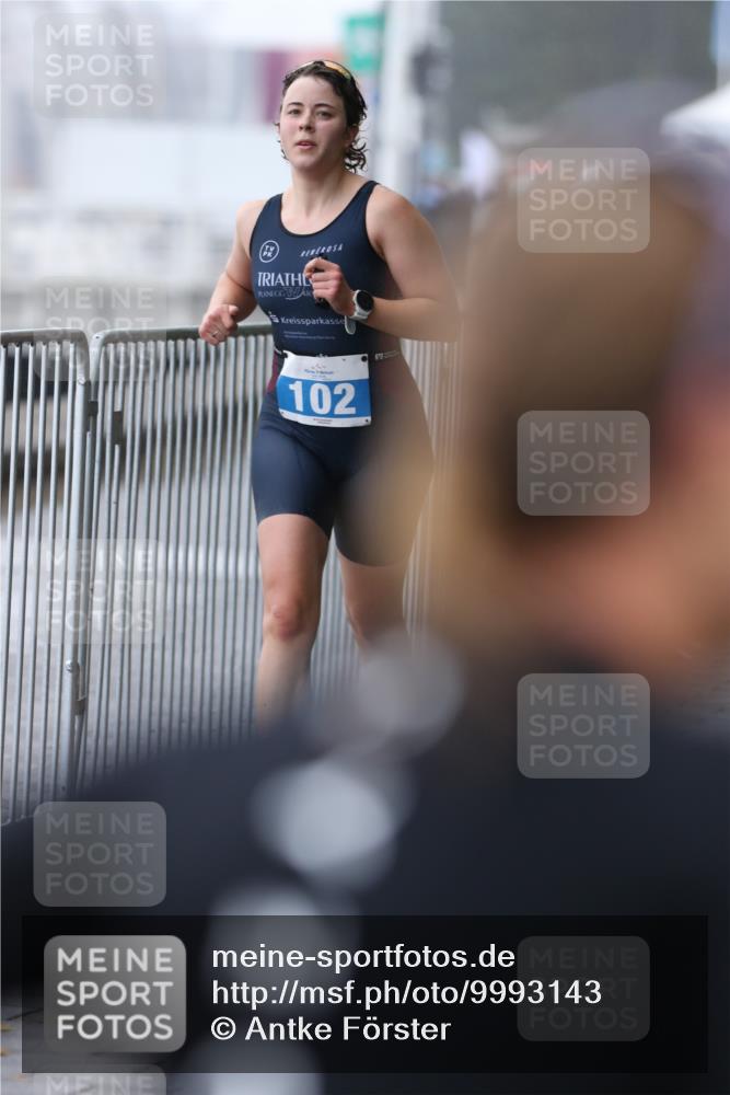 16.08.2026 - KN Förde Triathlon 2026 Antke Förster http://msf.ph/oto/9993143 16.08.2026 10:03:21 Laufen  meine-sportfotos.de