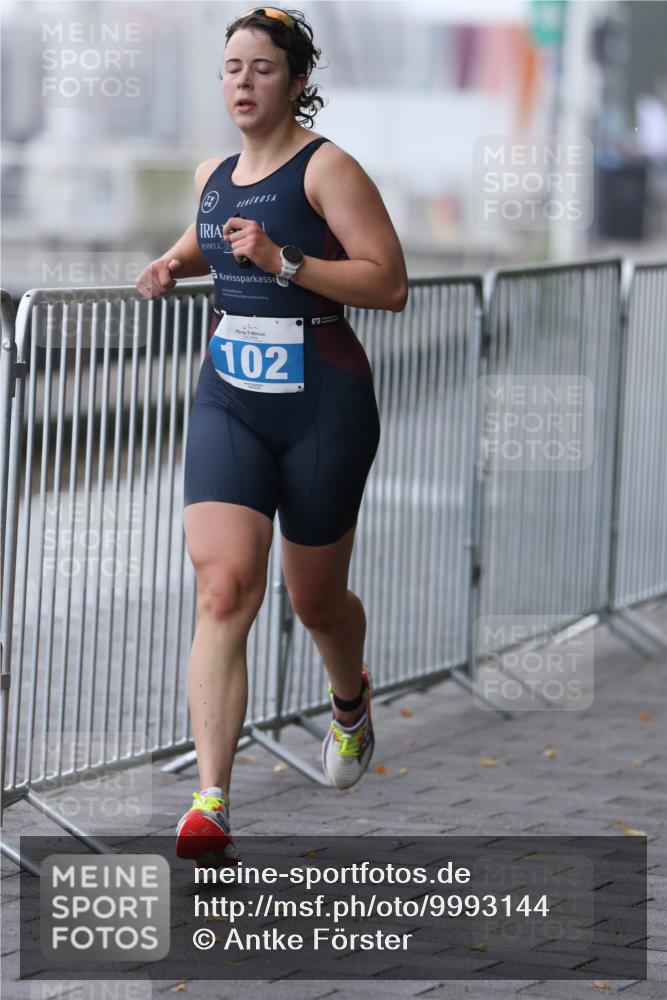 16.08.2026 - KN Förde Triathlon 2026 Antke Förster http://msf.ph/oto/9993144 16.08.2026 10:03:22 Laufen  meine-sportfotos.de