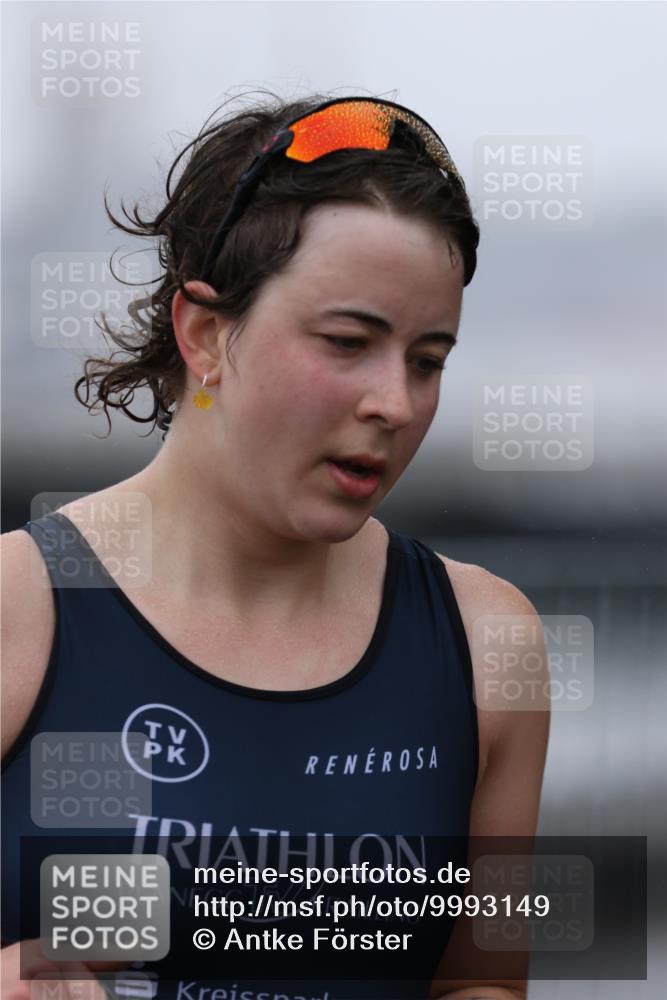 16.08.2026 - KN Förde Triathlon 2026 Antke Förster http://msf.ph/oto/9993149 16.08.2026 10:03:26 Laufen  meine-sportfotos.de