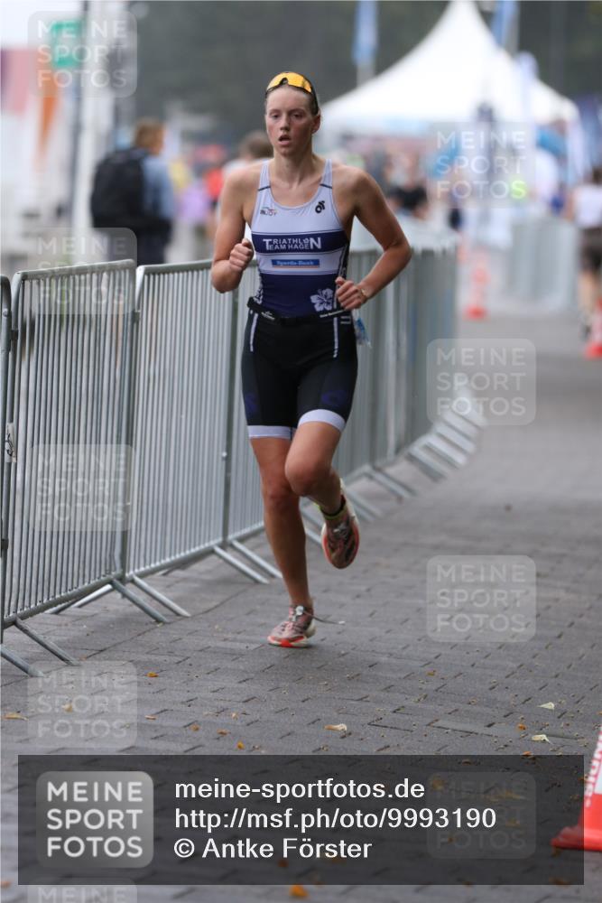 16.08.2026 - KN Förde Triathlon 2026 Antke Förster http://msf.ph/oto/9993190 16.08.2026 10:04:51 Laufen  meine-sportfotos.de