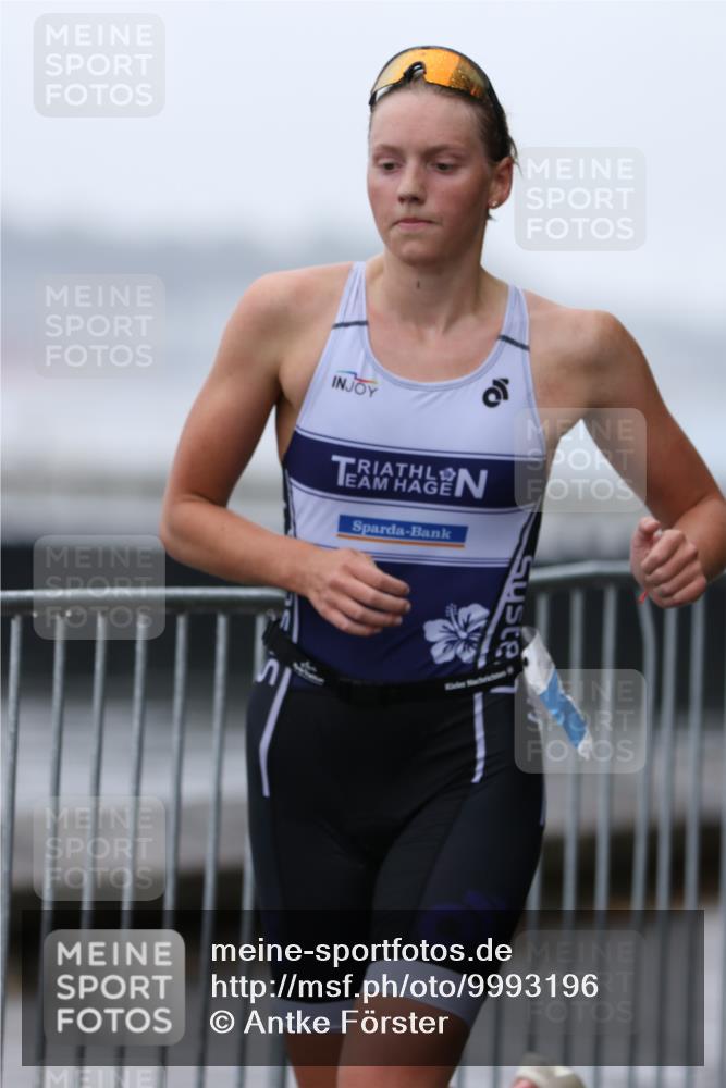 16.08.2026 - KN Förde Triathlon 2026 Antke Förster http://msf.ph/oto/9993196 16.08.2026 10:04:54 Laufen  meine-sportfotos.de