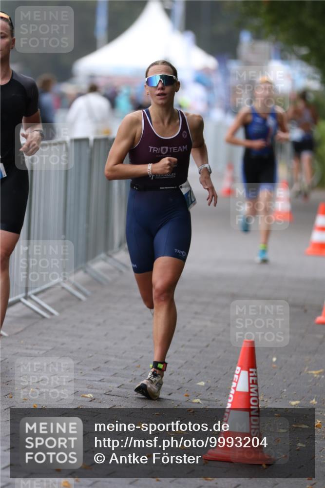 16.08.2026 - KN Förde Triathlon 2026 Antke Förster http://msf.ph/oto/9993204 16.08.2026 10:05:12 Laufen  meine-sportfotos.de