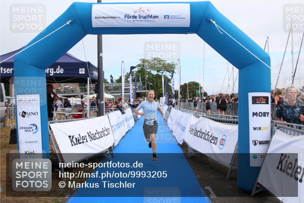 16.08.2026 - KN Förde Triathlon 2026 Markus Tischler http://msf.ph/oto/9993205 16.08.2026 10:36:59 Ziel 176, 176 meine-sportfotos.de