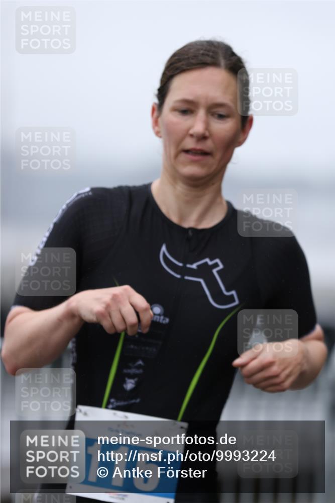 16.08.2026 - KN Förde Triathlon 2026 Antke Förster http://msf.ph/oto/9993224 16.08.2026 10:05:31 Laufen  meine-sportfotos.de