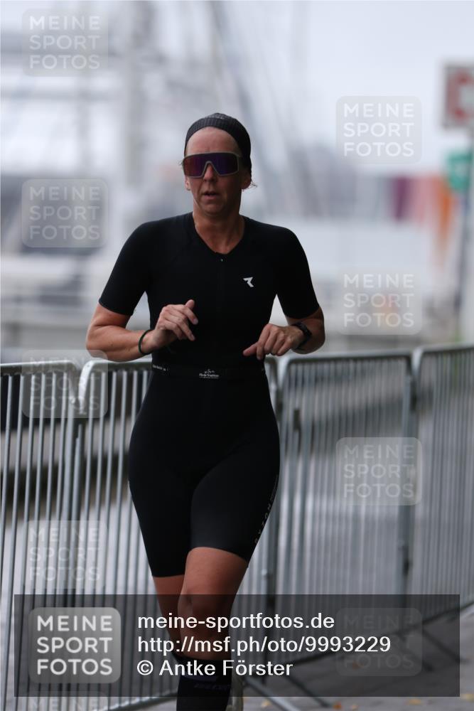 16.08.2026 - KN Förde Triathlon 2026 Antke Förster http://msf.ph/oto/9993229 16.08.2026 10:06:00 Laufen  meine-sportfotos.de