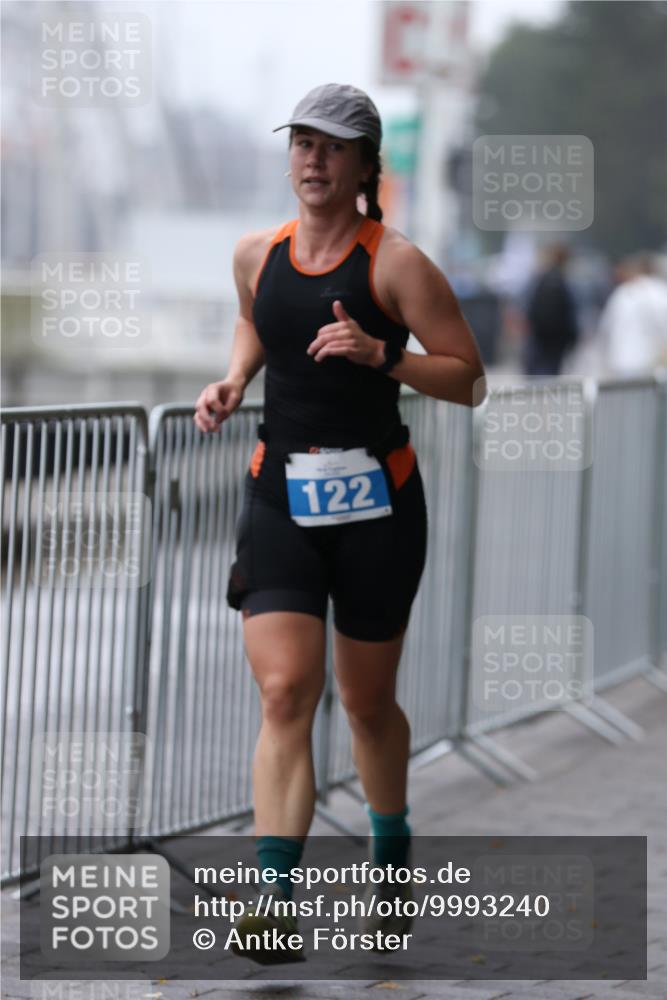 16.08.2026 - KN Förde Triathlon 2026 Antke Förster http://msf.ph/oto/9993240 16.08.2026 10:06:09 Laufen  meine-sportfotos.de