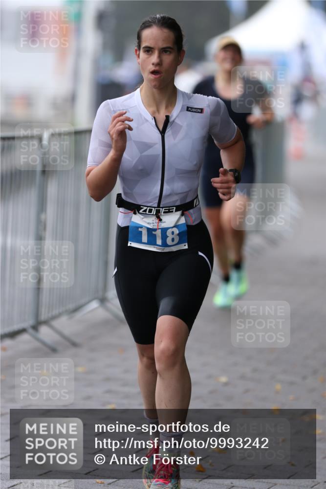 16.08.2026 - KN Förde Triathlon 2026 Antke Förster http://msf.ph/oto/9993242 16.08.2026 10:06:11 Laufen  meine-sportfotos.de