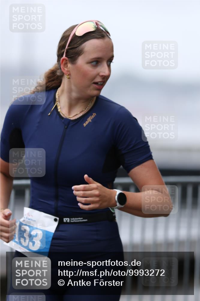 16.08.2026 - KN Förde Triathlon 2026 Antke Förster http://msf.ph/oto/9993272 16.08.2026 10:07:09 Laufen  meine-sportfotos.de