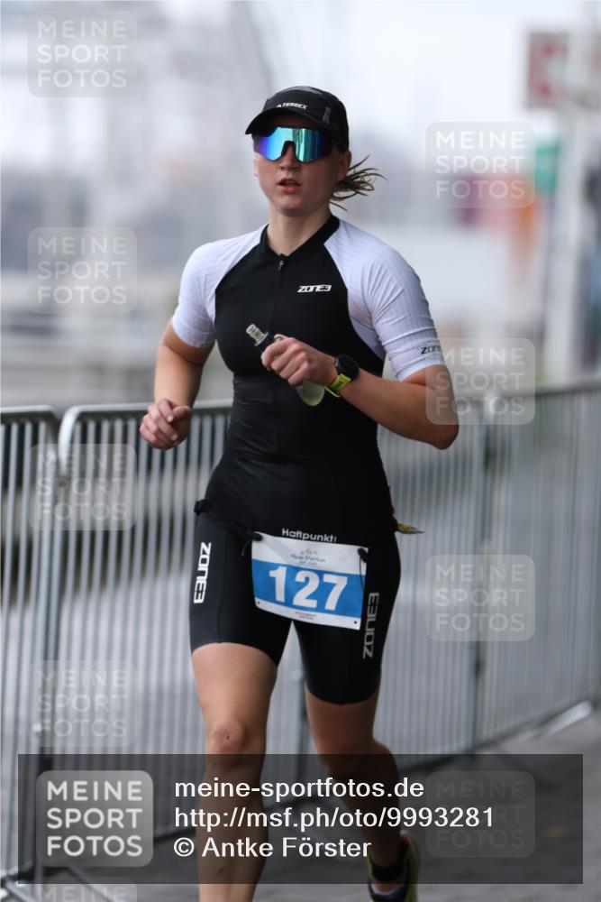 16.08.2026 - KN Förde Triathlon 2026 Antke Förster http://msf.ph/oto/9993281 16.08.2026 10:07:27 Laufen  meine-sportfotos.de