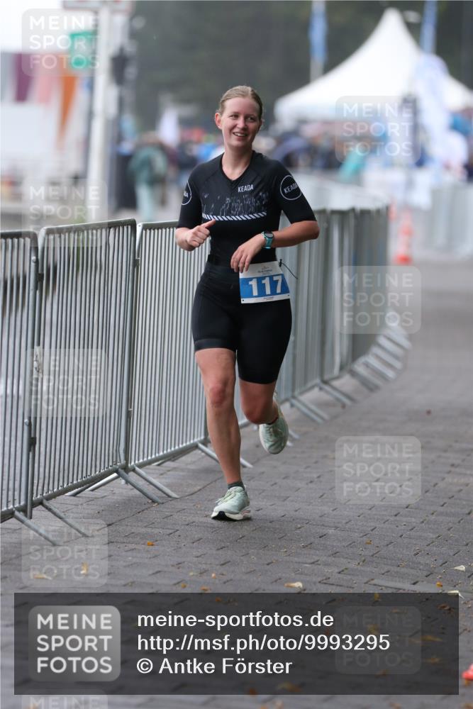 16.08.2026 - KN Förde Triathlon 2026 Antke Förster http://msf.ph/oto/9993295 16.08.2026 10:07:47 Laufen  meine-sportfotos.de