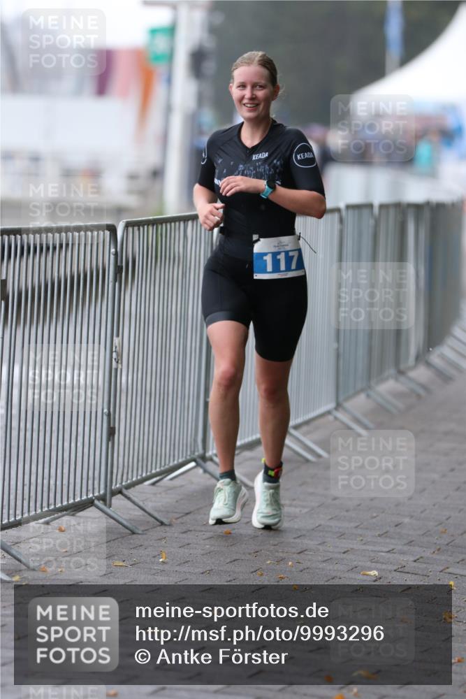 16.08.2026 - KN Förde Triathlon 2026 Antke Förster http://msf.ph/oto/9993296 16.08.2026 10:07:47 Laufen  meine-sportfotos.de