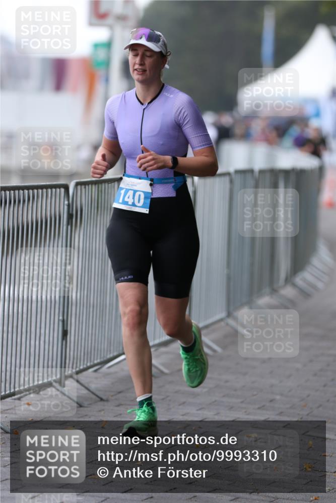 16.08.2026 - KN Förde Triathlon 2026 Antke Förster http://msf.ph/oto/9993310 16.08.2026 10:08:35 Laufen  meine-sportfotos.de