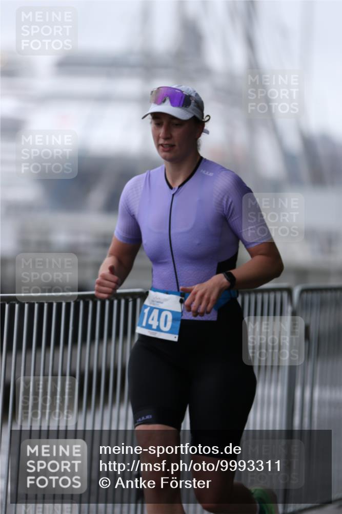 16.08.2026 - KN Förde Triathlon 2026 Antke Förster http://msf.ph/oto/9993311 16.08.2026 10:08:36 Laufen  meine-sportfotos.de