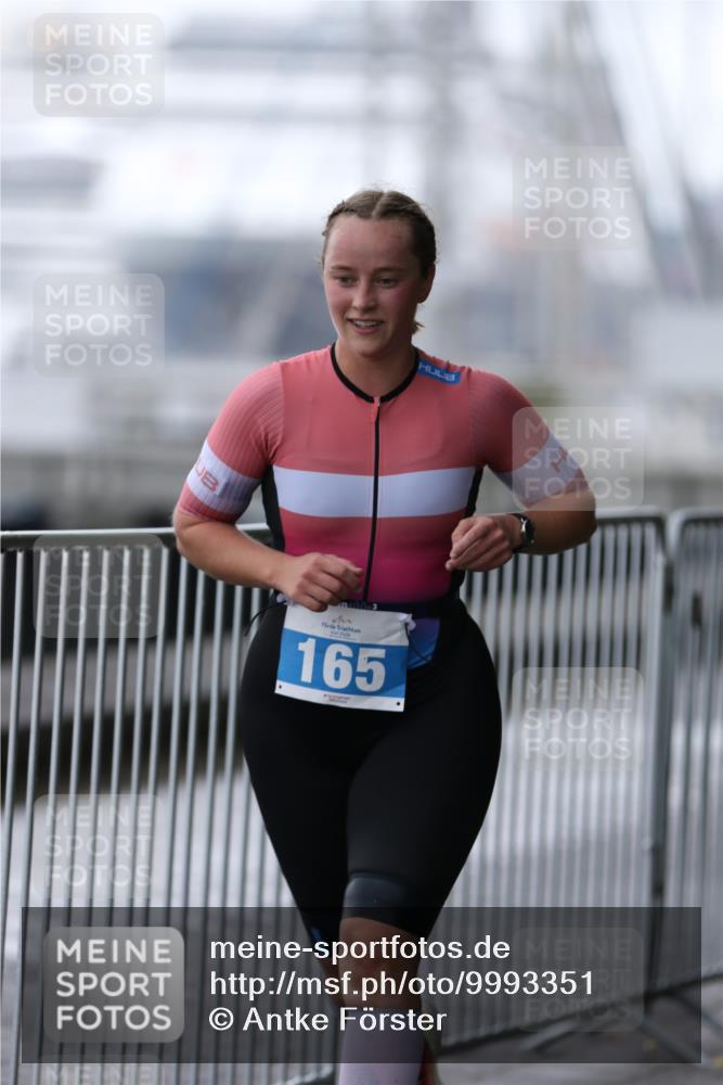 16.08.2026 - KN Förde Triathlon 2026 Antke Förster http://msf.ph/oto/9993351 16.08.2026 10:09:29 Laufen  meine-sportfotos.de