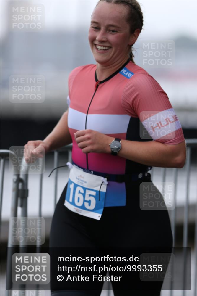 16.08.2026 - KN Förde Triathlon 2026 Antke Förster http://msf.ph/oto/9993355 16.08.2026 10:09:31 Laufen  meine-sportfotos.de