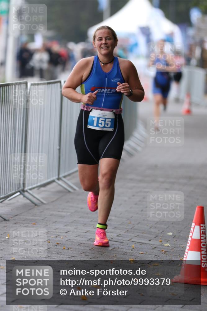 16.08.2026 - KN Förde Triathlon 2026 Antke Förster http://msf.ph/oto/9993379 16.08.2026 10:10:02 Laufen  meine-sportfotos.de