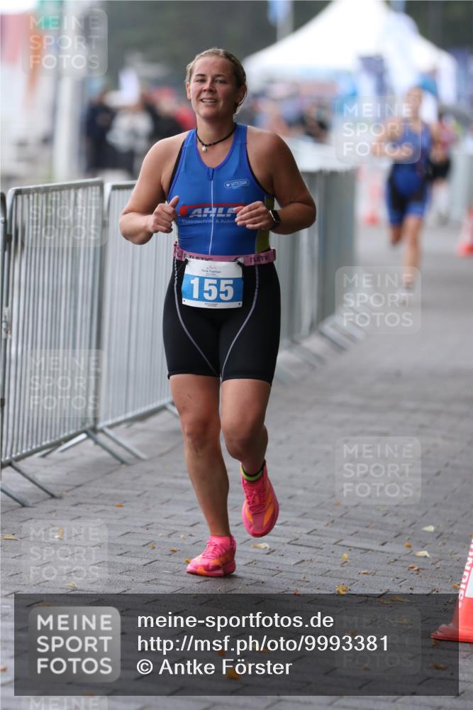 16.08.2026 - KN Förde Triathlon 2026 Antke Förster http://msf.ph/oto/9993381 16.08.2026 10:10:03 Laufen  meine-sportfotos.de