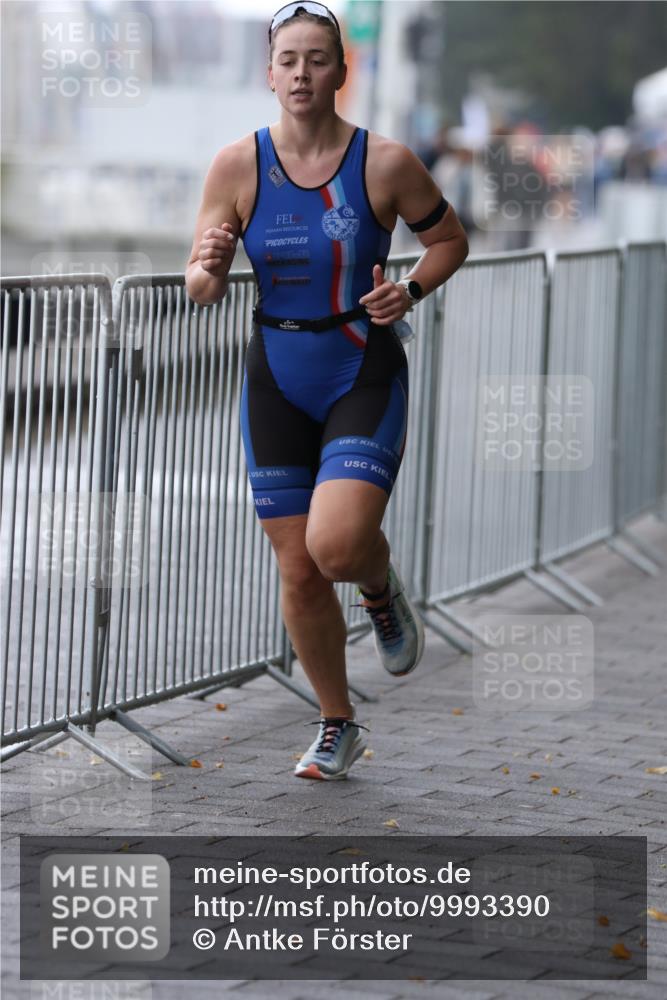 16.08.2026 - KN Förde Triathlon 2026 Antke Förster http://msf.ph/oto/9993390 16.08.2026 10:10:11 Laufen  meine-sportfotos.de