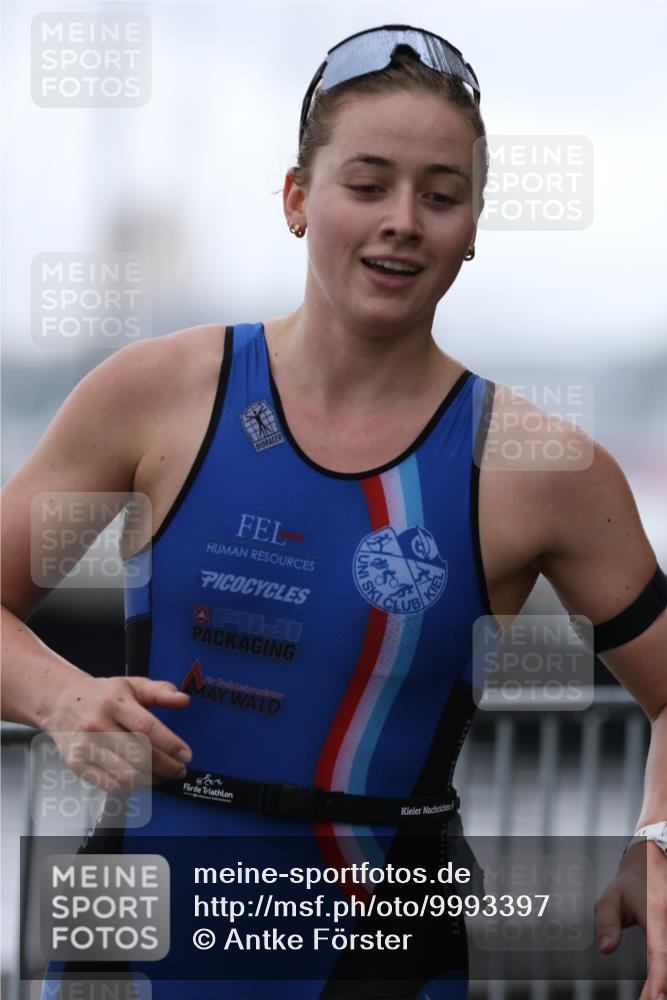 16.08.2026 - KN Förde Triathlon 2026 Antke Förster http://msf.ph/oto/9993397 16.08.2026 10:10:14 Laufen  meine-sportfotos.de