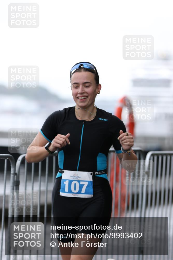 16.08.2026 - KN Förde Triathlon 2026 Antke Förster http://msf.ph/oto/9993402 16.08.2026 10:10:27 Laufen  meine-sportfotos.de