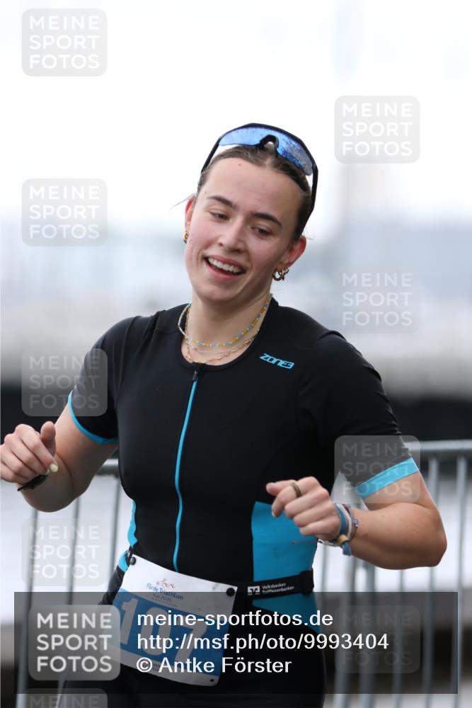 16.08.2026 - KN Förde Triathlon 2026 Antke Förster http://msf.ph/oto/9993404 16.08.2026 10:10:28 Laufen  meine-sportfotos.de