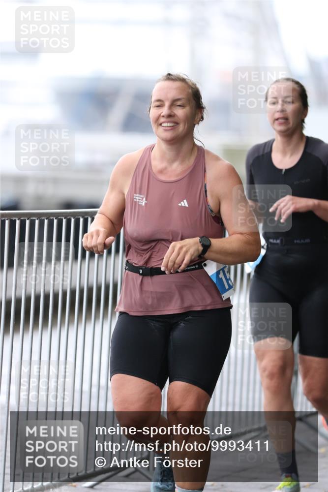 16.08.2026 - KN Förde Triathlon 2026 Antke Förster http://msf.ph/oto/9993411 16.08.2026 10:10:35 Laufen  meine-sportfotos.de