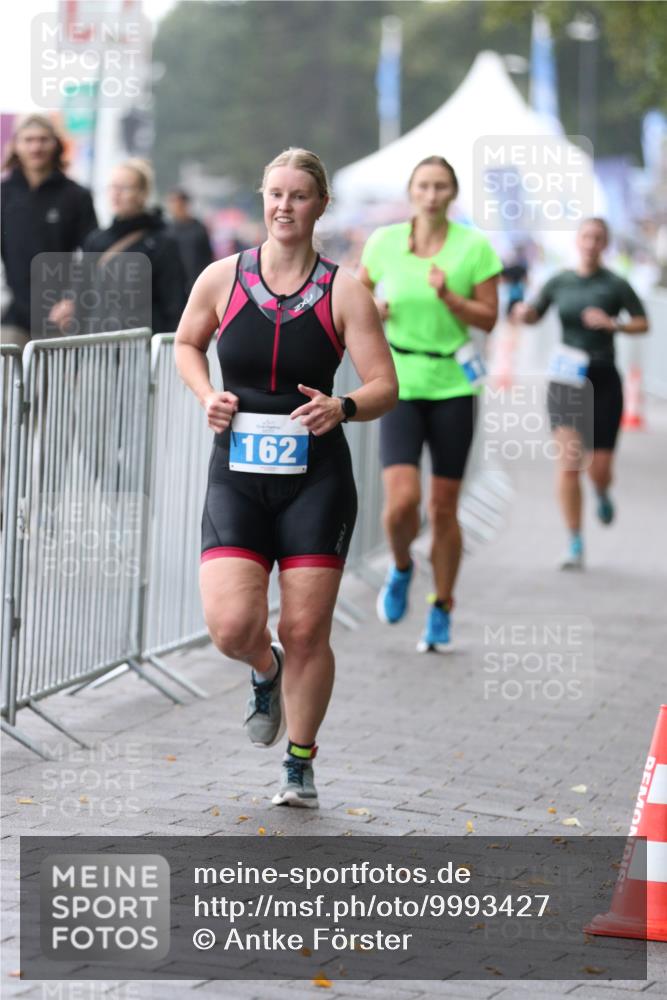 16.08.2026 - KN Förde Triathlon 2026 Antke Förster http://msf.ph/oto/9993427 16.08.2026 10:11:01 Laufen  meine-sportfotos.de