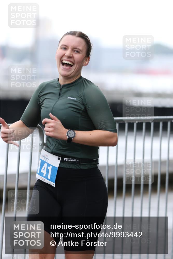 16.08.2026 - KN Förde Triathlon 2026 Antke Förster http://msf.ph/oto/9993442 16.08.2026 10:11:11 Laufen  meine-sportfotos.de