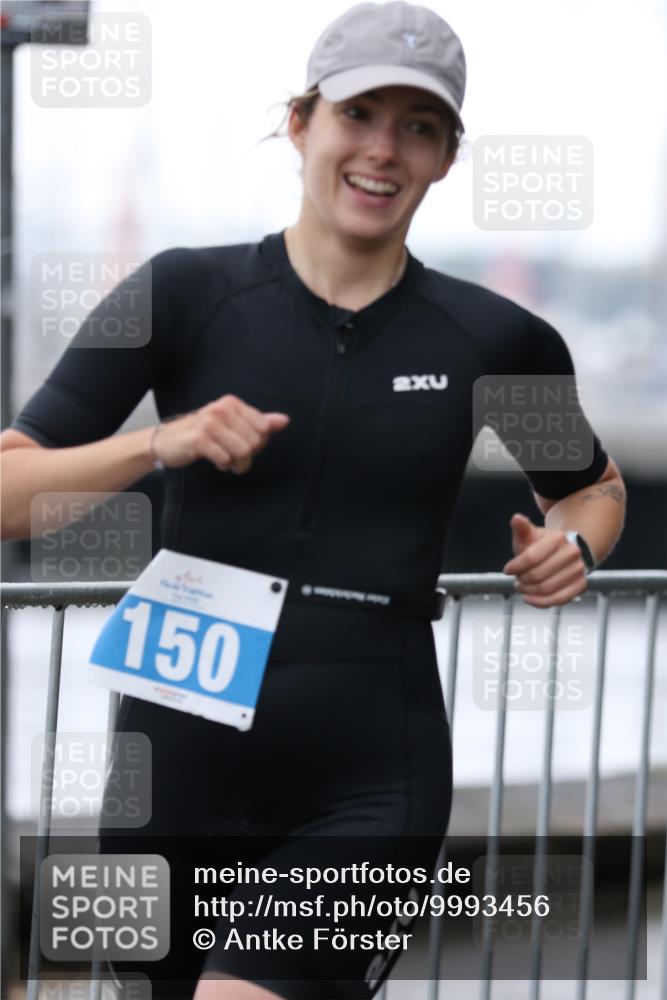 16.08.2026 - KN Förde Triathlon 2026 Antke Förster http://msf.ph/oto/9993456 16.08.2026 10:11:23 Laufen  meine-sportfotos.de