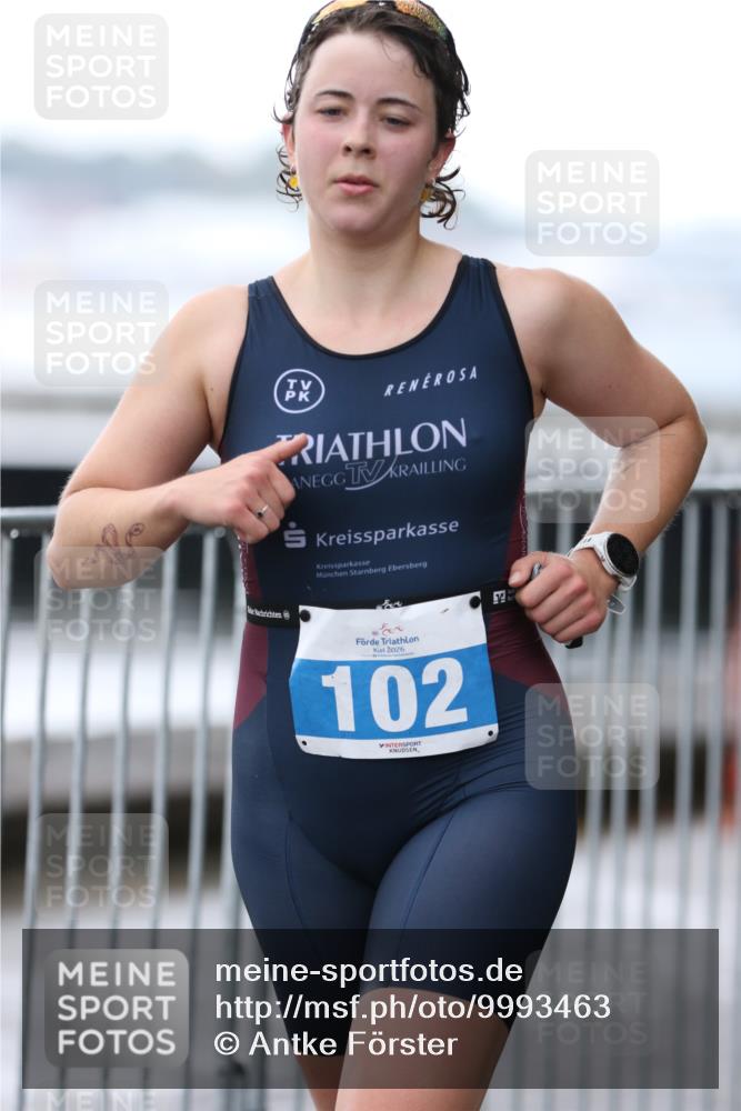 16.08.2026 - KN Förde Triathlon 2026 Antke Förster http://msf.ph/oto/9993463 16.08.2026 10:11:30 Laufen  meine-sportfotos.de