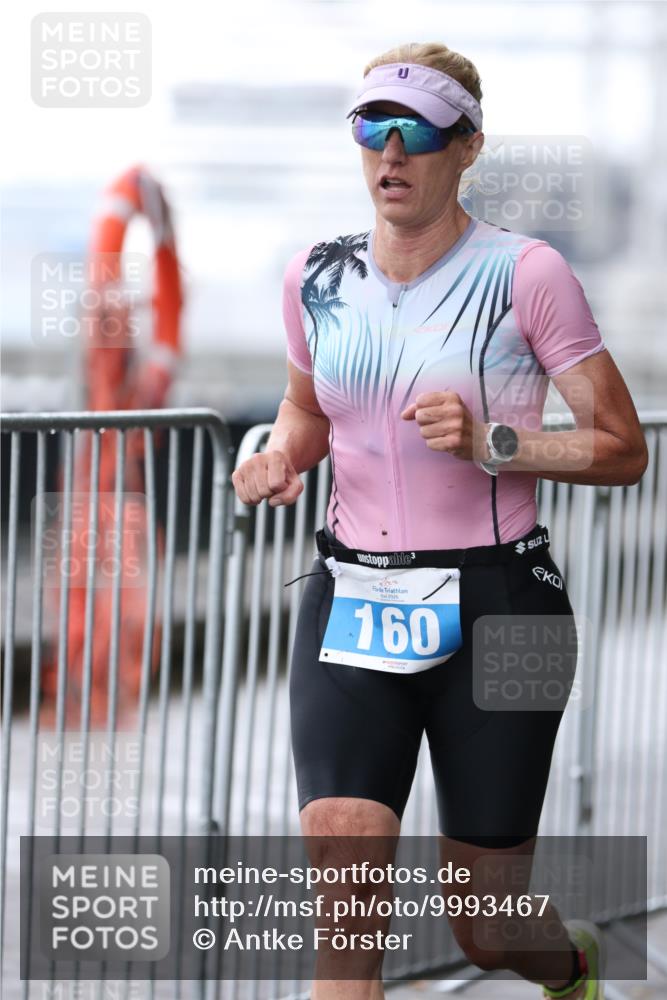 16.08.2026 - KN Förde Triathlon 2026 Antke Förster http://msf.ph/oto/9993467 16.08.2026 10:11:34 Laufen  meine-sportfotos.de