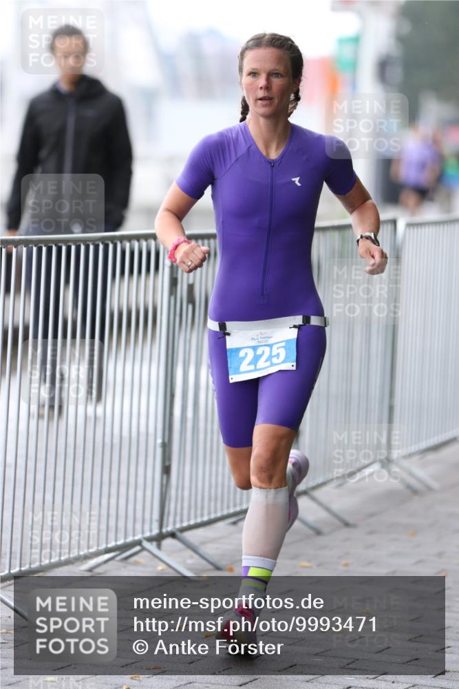 16.08.2026 - KN Förde Triathlon 2026 Antke Förster http://msf.ph/oto/9993471 16.08.2026 10:11:37 Laufen  meine-sportfotos.de