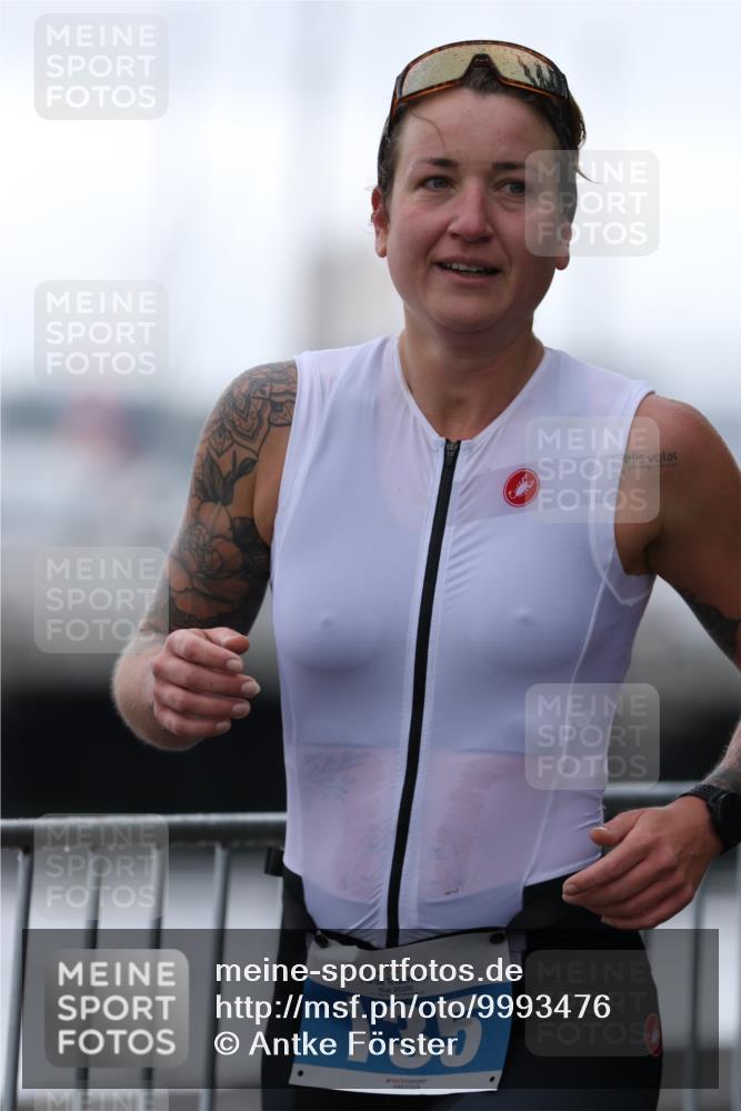 16.08.2026 - KN Förde Triathlon 2026 Antke Förster http://msf.ph/oto/9993476 16.08.2026 10:11:43 Laufen  meine-sportfotos.de