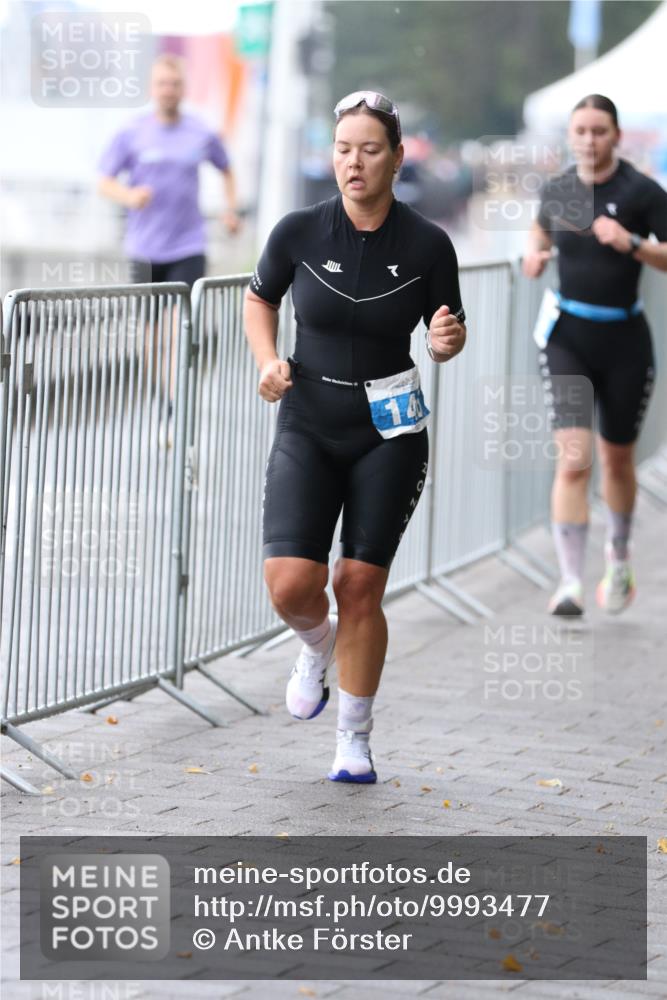 16.08.2026 - KN Förde Triathlon 2026 Antke Förster http://msf.ph/oto/9993477 16.08.2026 10:11:54 Laufen  meine-sportfotos.de