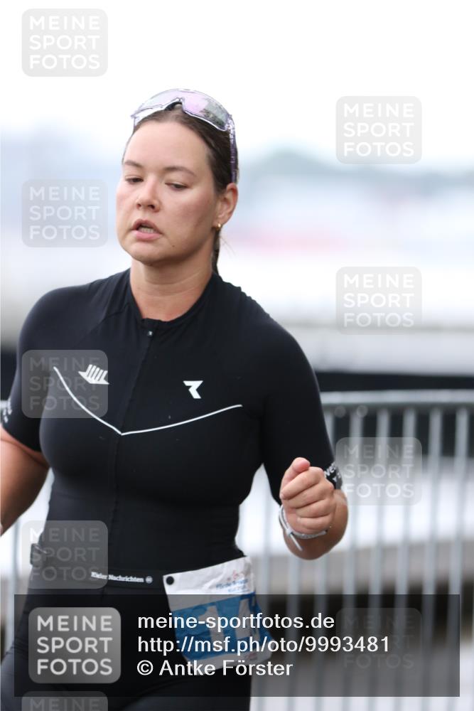 16.08.2026 - KN Förde Triathlon 2026 Antke Förster http://msf.ph/oto/9993481 16.08.2026 10:11:57 Laufen  meine-sportfotos.de