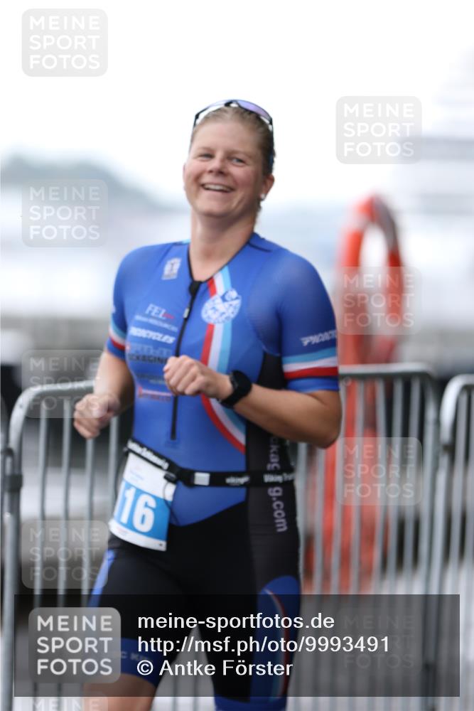 16.08.2026 - KN Förde Triathlon 2026 Antke Förster http://msf.ph/oto/9993491 16.08.2026 10:12:28 Laufen  meine-sportfotos.de