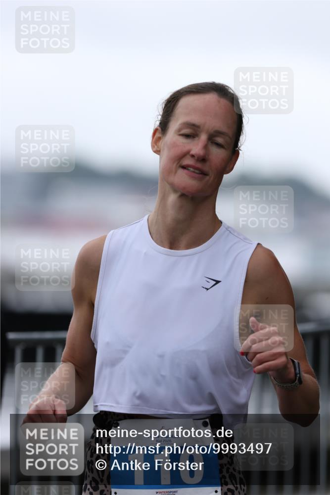 16.08.2026 - KN Förde Triathlon 2026 Antke Förster http://msf.ph/oto/9993497 16.08.2026 10:12:33 Laufen  meine-sportfotos.de