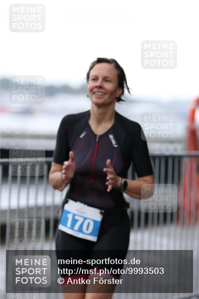 16.08.2026 - KN Förde Triathlon 2026 Antke Förster http://msf.ph/oto/9993503 16.08.2026 10:12:39 Laufen  meine-sportfotos.de