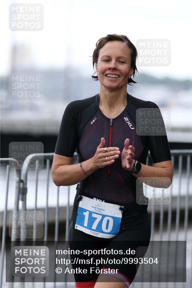 16.08.2026 - KN Förde Triathlon 2026 Antke Förster http://msf.ph/oto/9993504 16.08.2026 10:12:40 Laufen  meine-sportfotos.de
